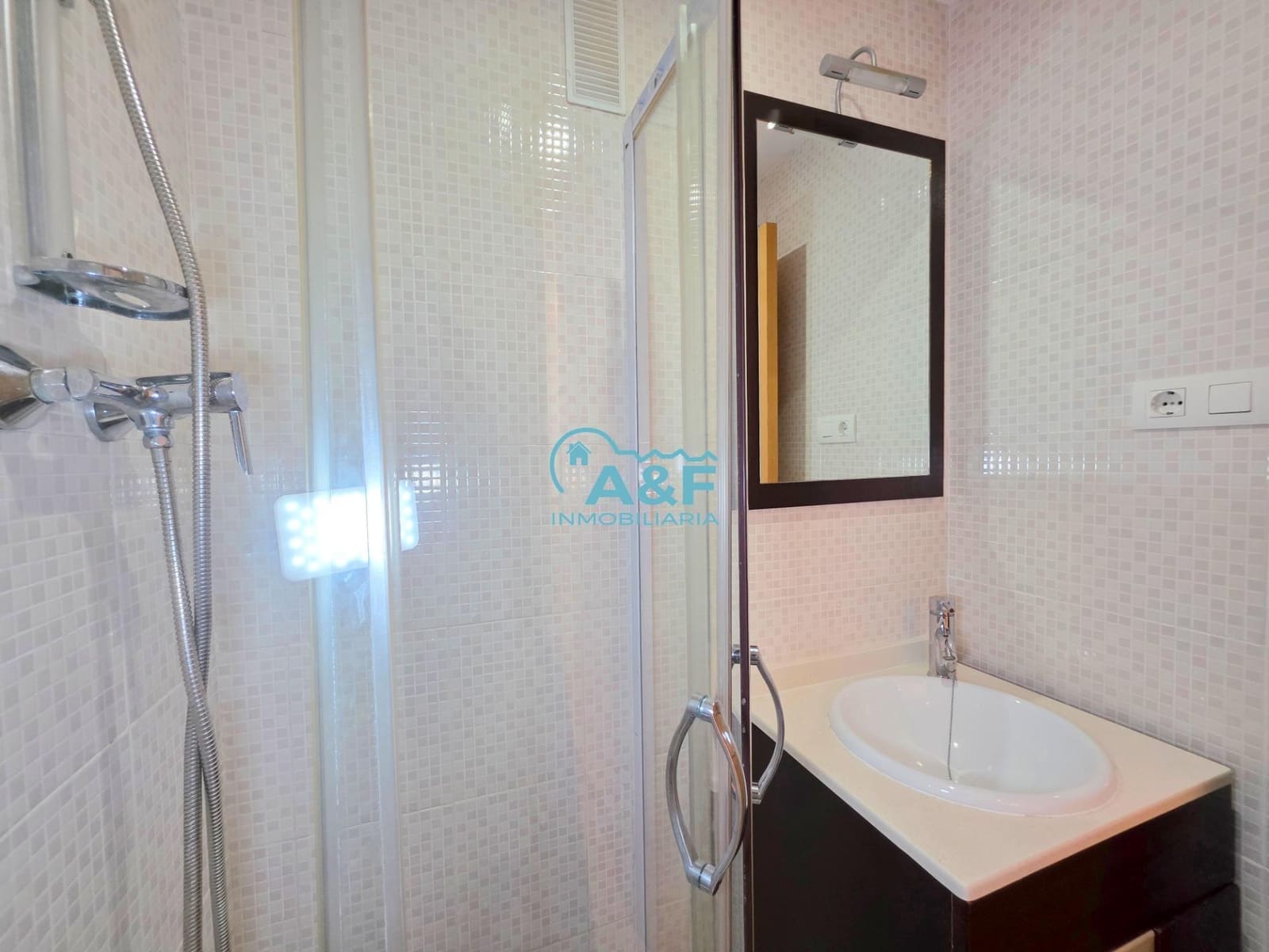 2 soverom Leilighet til salgs i Oropesa  med svømmebasseng - € 155 000 (Ref: 9388142)