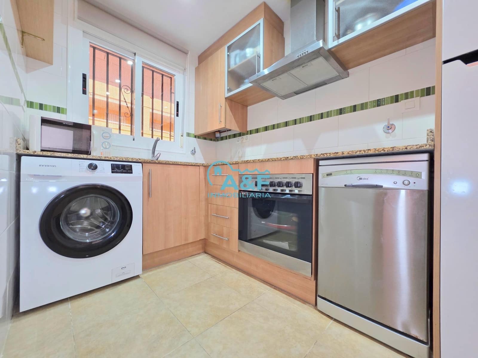 2 bedroom Apartment for sale in Oropesa  with pool - € 155,000 (Ref: 9388142)