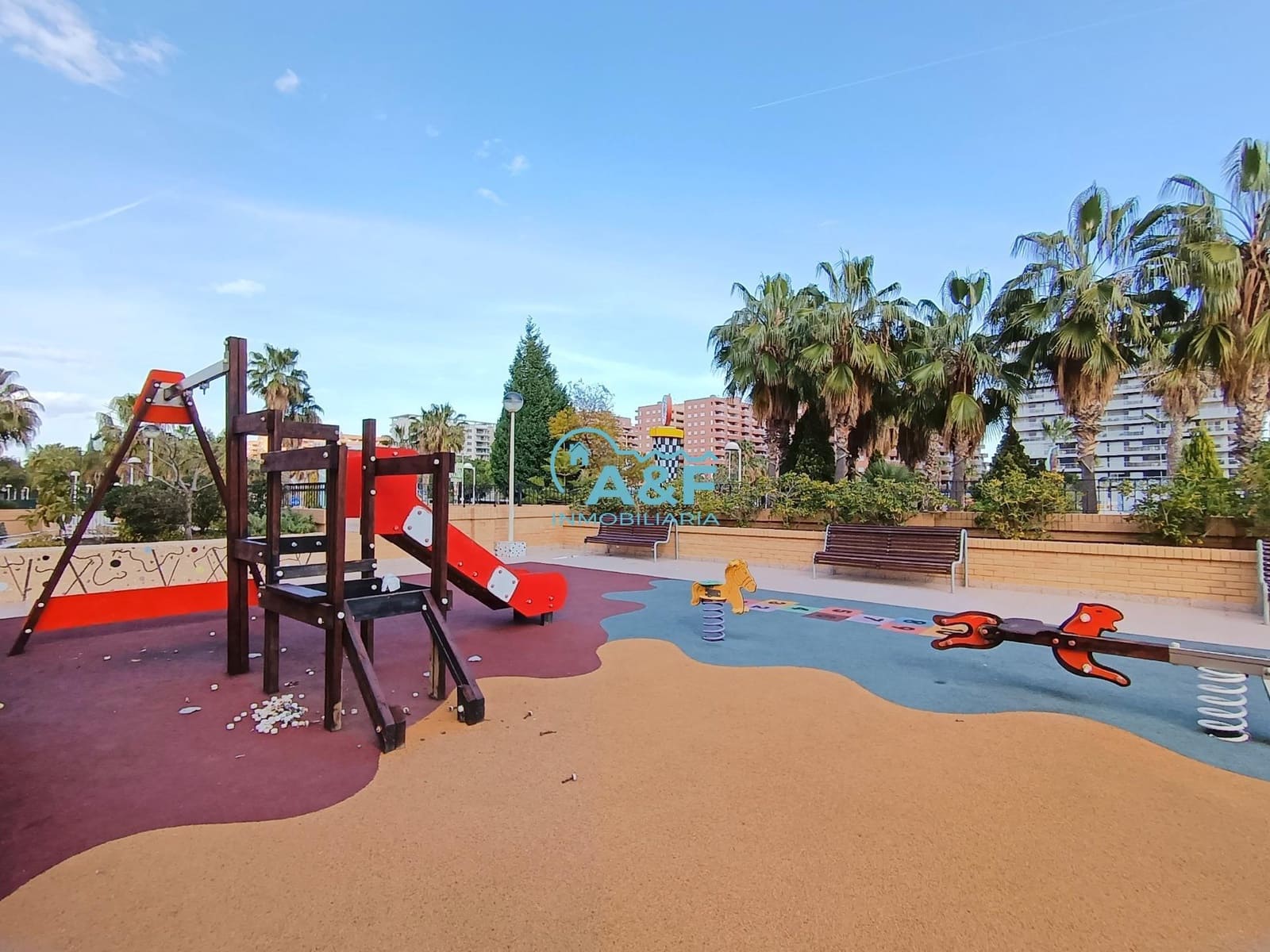 2 bedroom Apartment for sale in Oropesa  with pool - € 155,000 (Ref: 9388142)