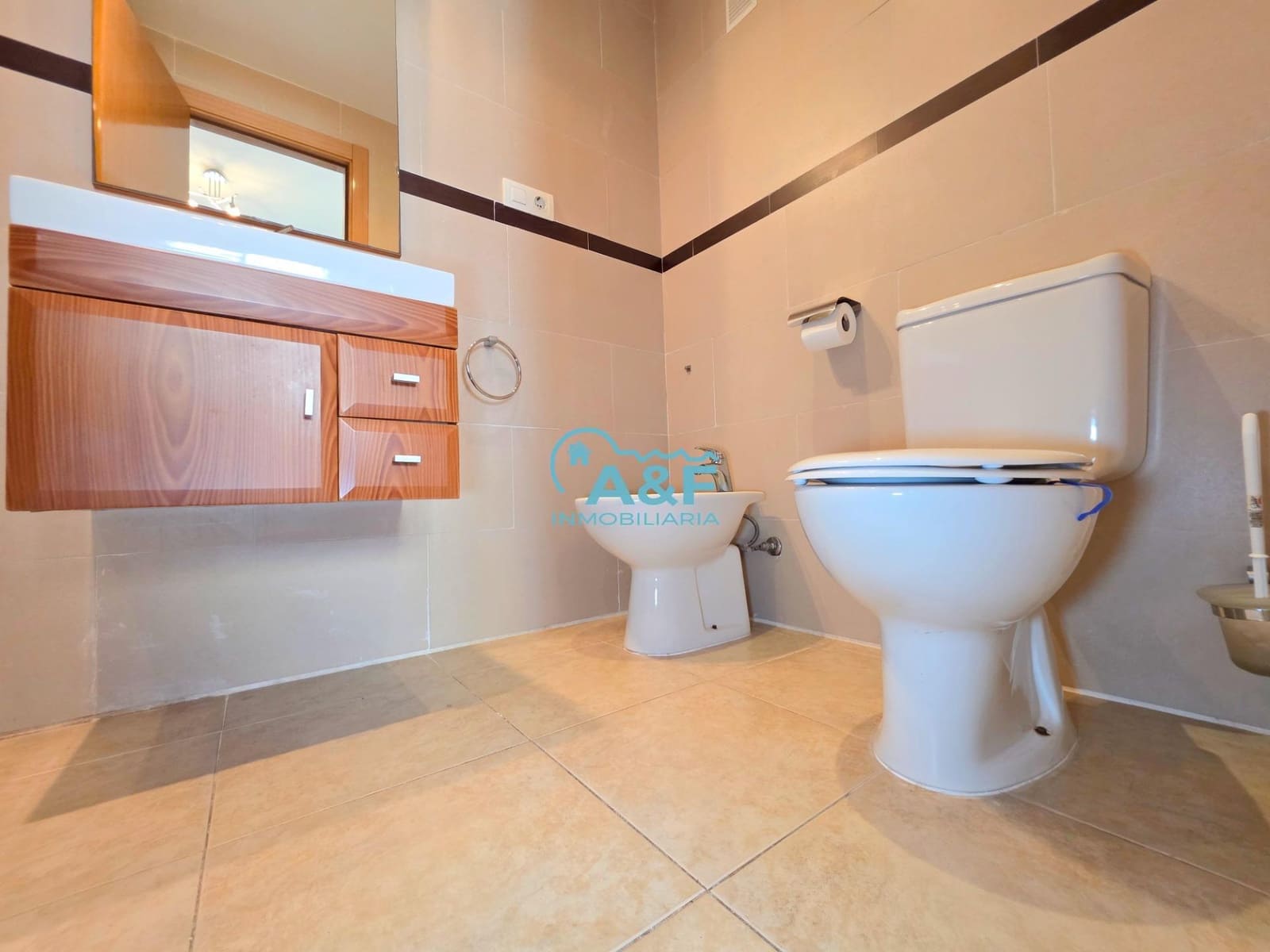2 bedroom Apartment for sale in Oropesa  with pool - € 155,000 (Ref: 9388142)