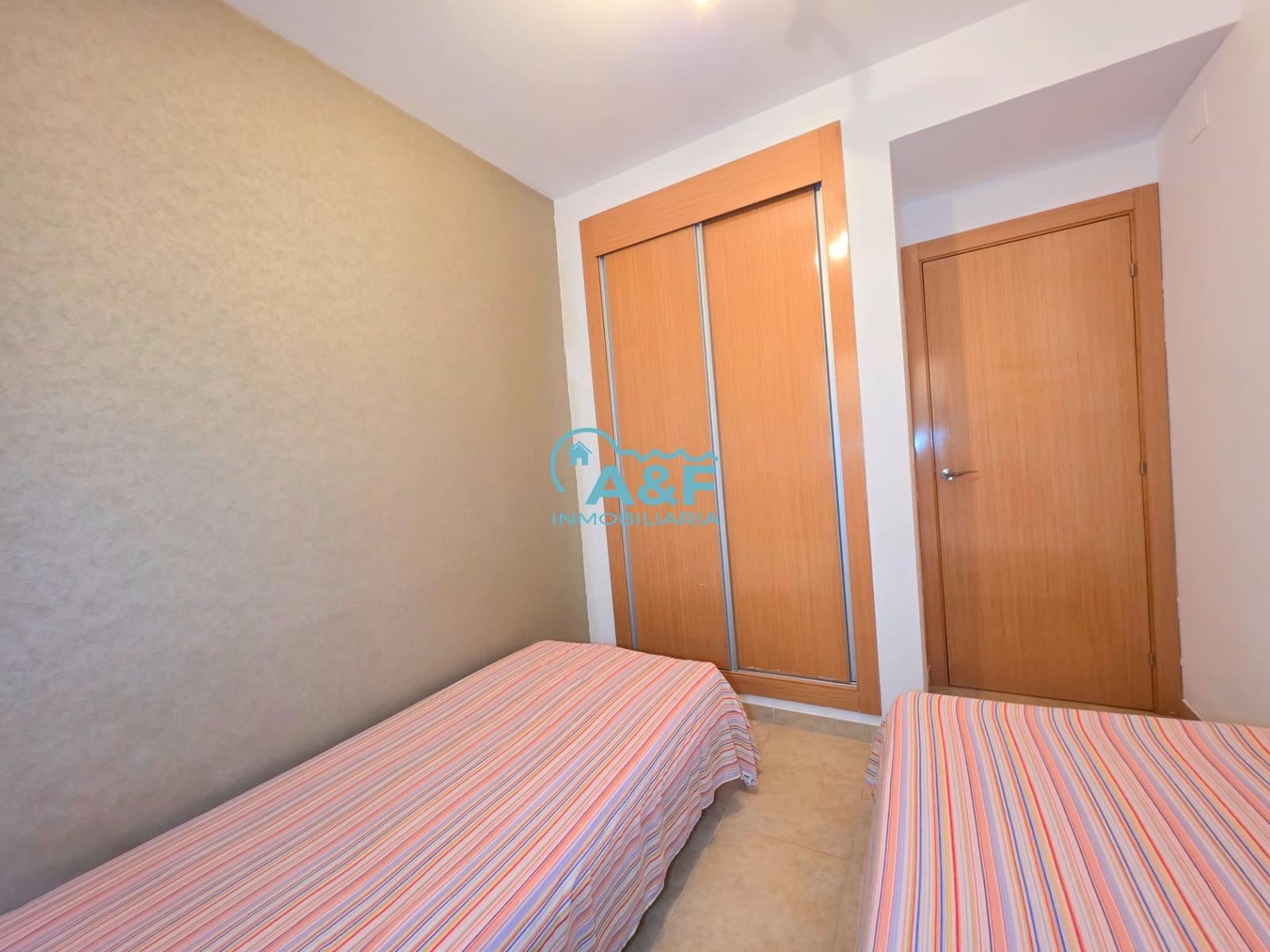2 bedroom Apartment for sale in Oropesa  with pool - € 155,000 (Ref: 9388142)