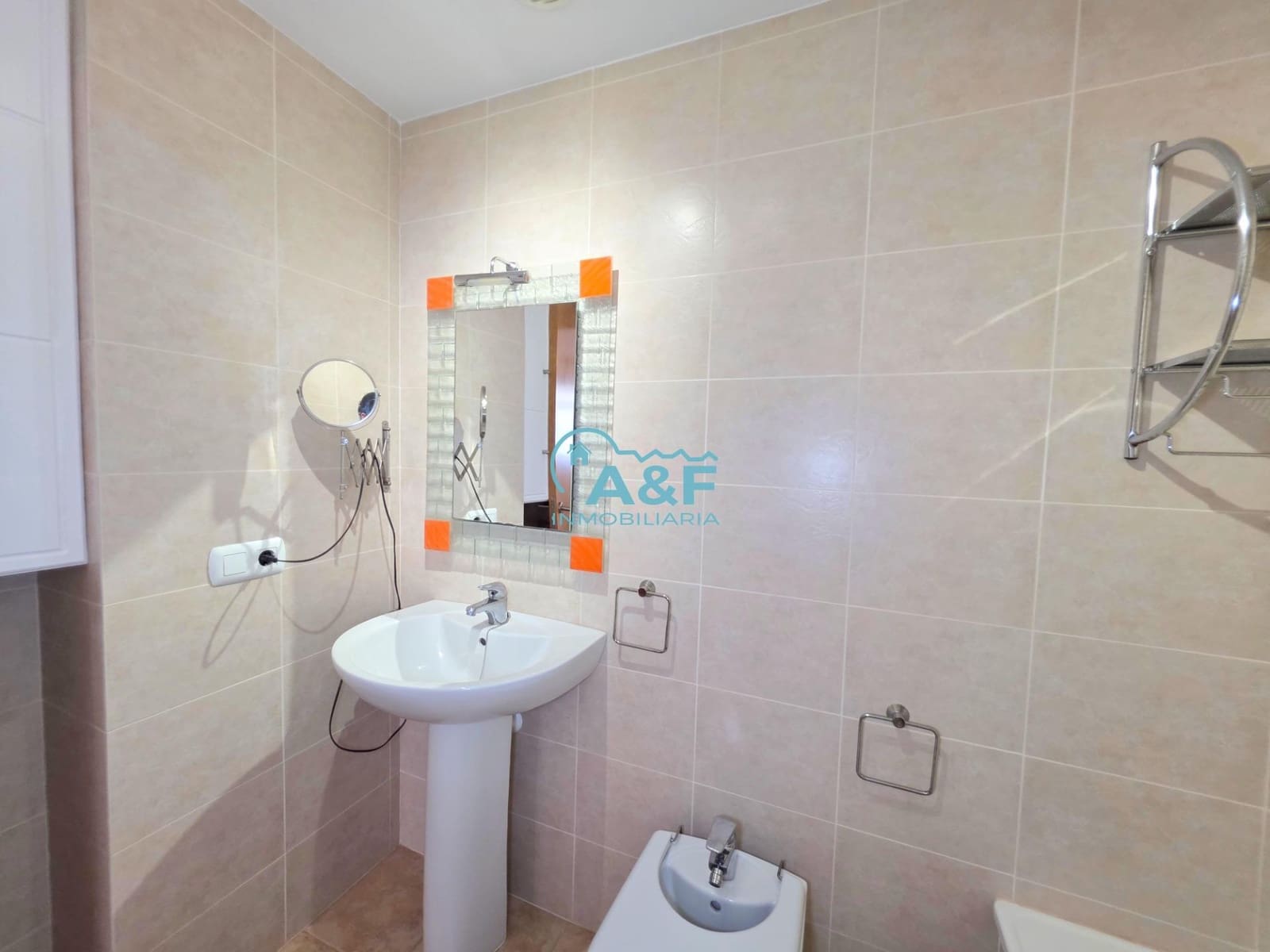 2 makuuhuone Huoneisto myytävänä paikassa Oropesa  mukana uima-altaan - 140 000 € (Ref: 9388143)