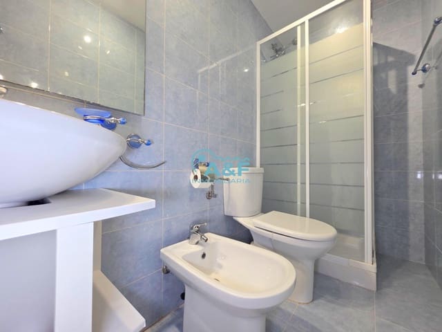 2 makuuhuone Huoneisto myytävänä paikassa Oropesa  mukana uima-altaan - 140 000 € (Ref: 9388143)