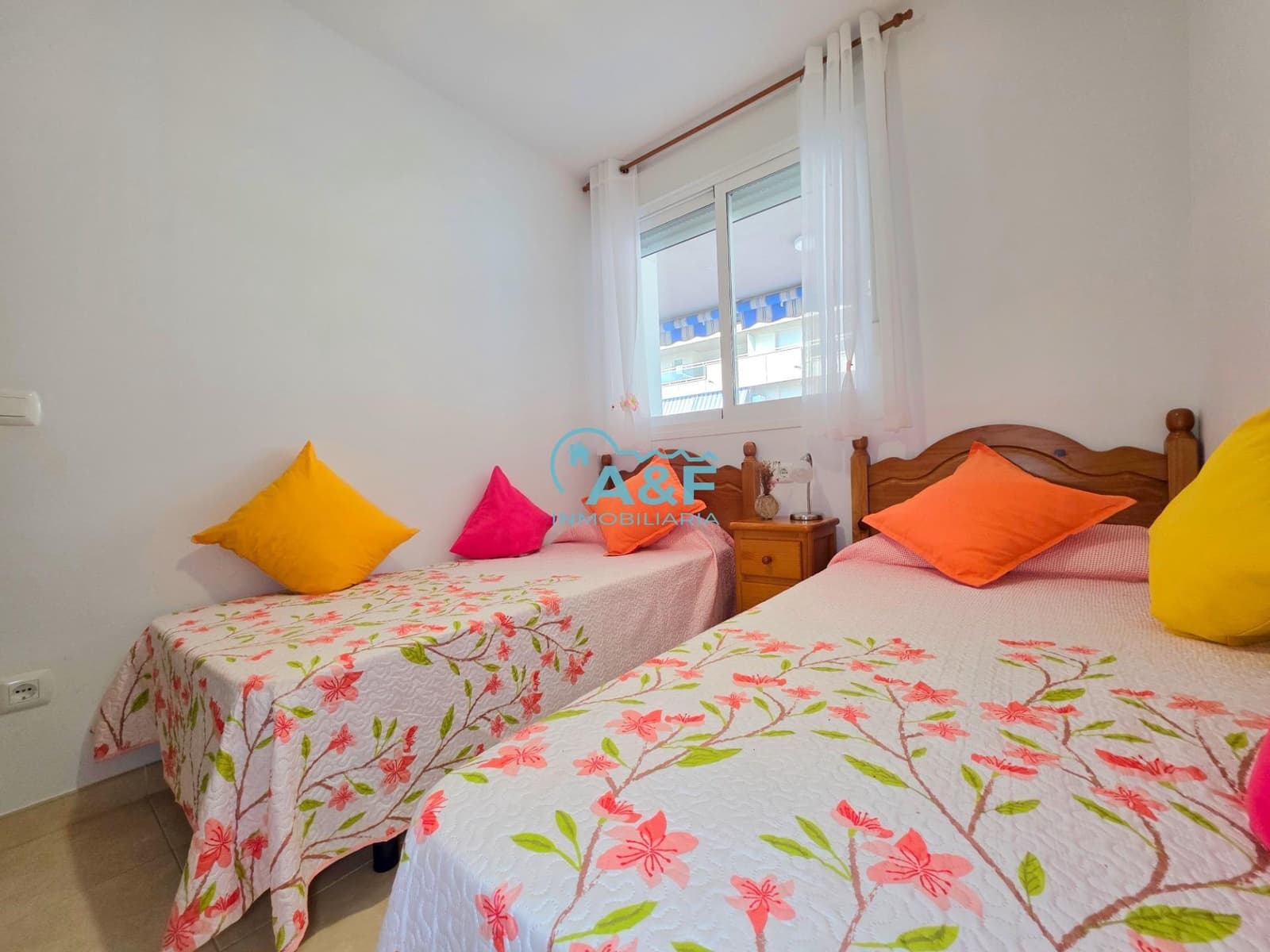 2 makuuhuone Huoneisto myytävänä paikassa Oropesa  mukana uima-altaan - 140 000 € (Ref: 9388143)