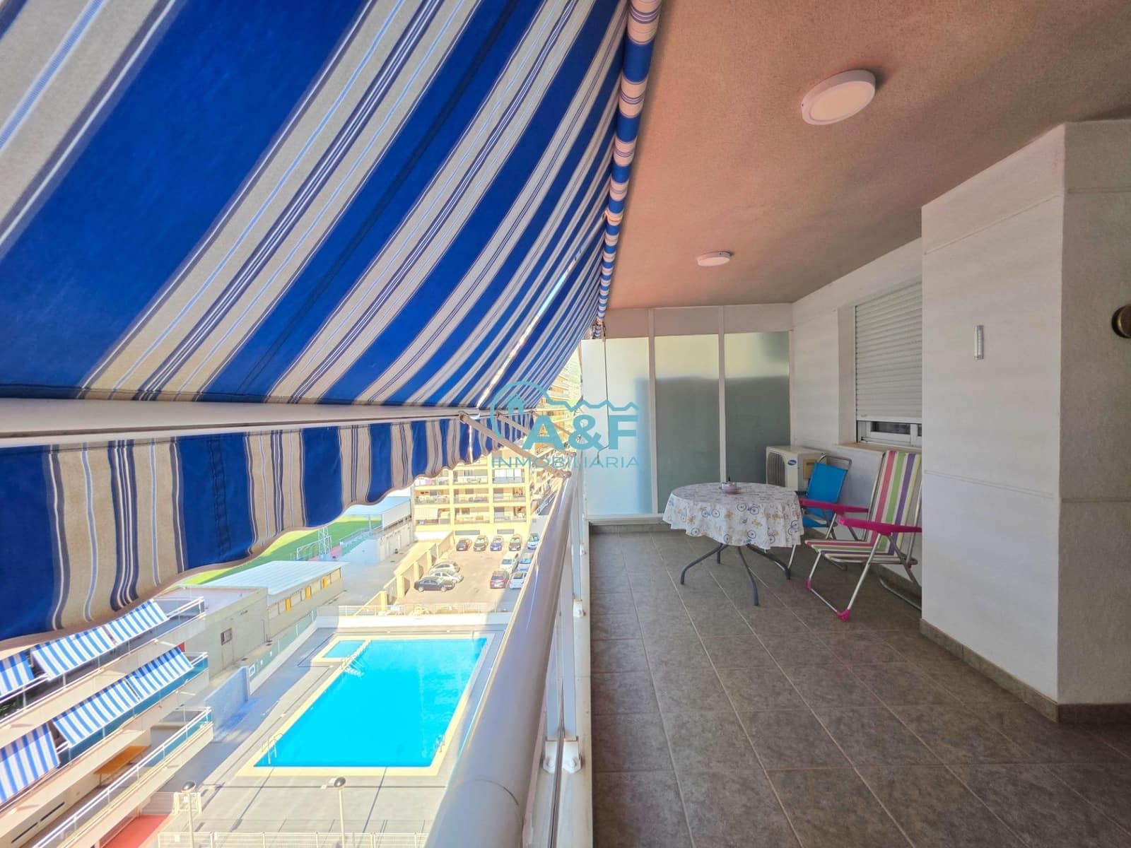 2 makuuhuone Huoneisto myytävänä paikassa Oropesa  mukana uima-altaan - 140 000 € (Ref: 9388143)