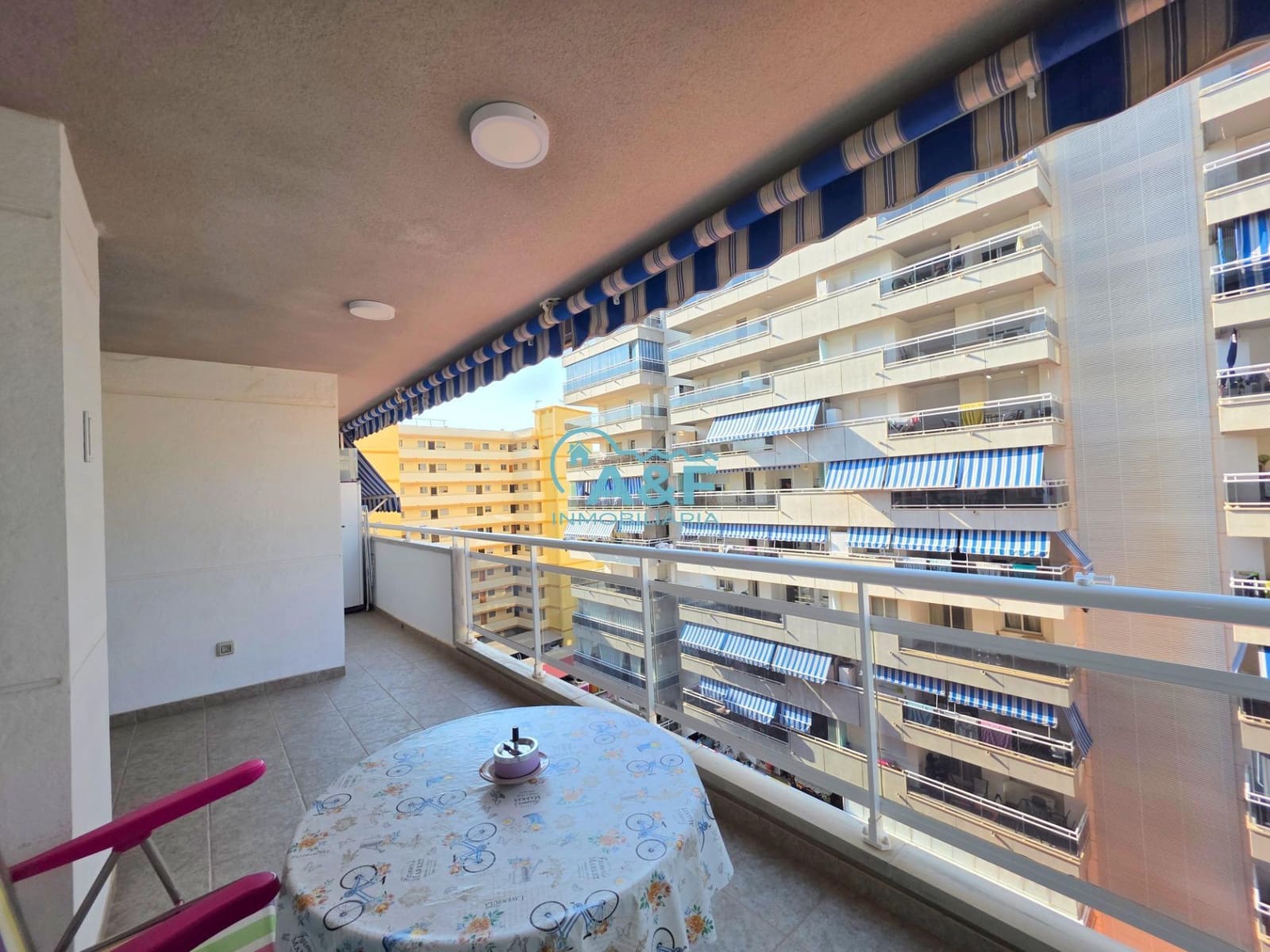 2 makuuhuone Huoneisto myytävänä paikassa Oropesa  mukana uima-altaan - 140 000 € (Ref: 9388143)