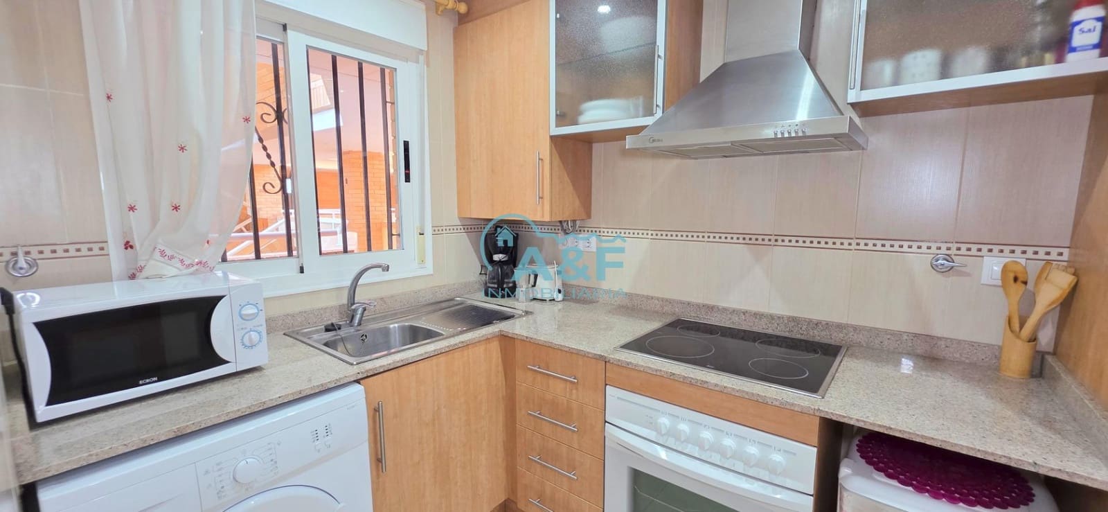 2 Zimmer Apartment zu vermieten in Oropesa  mit Pool - 700 € (Ref: 9388145)