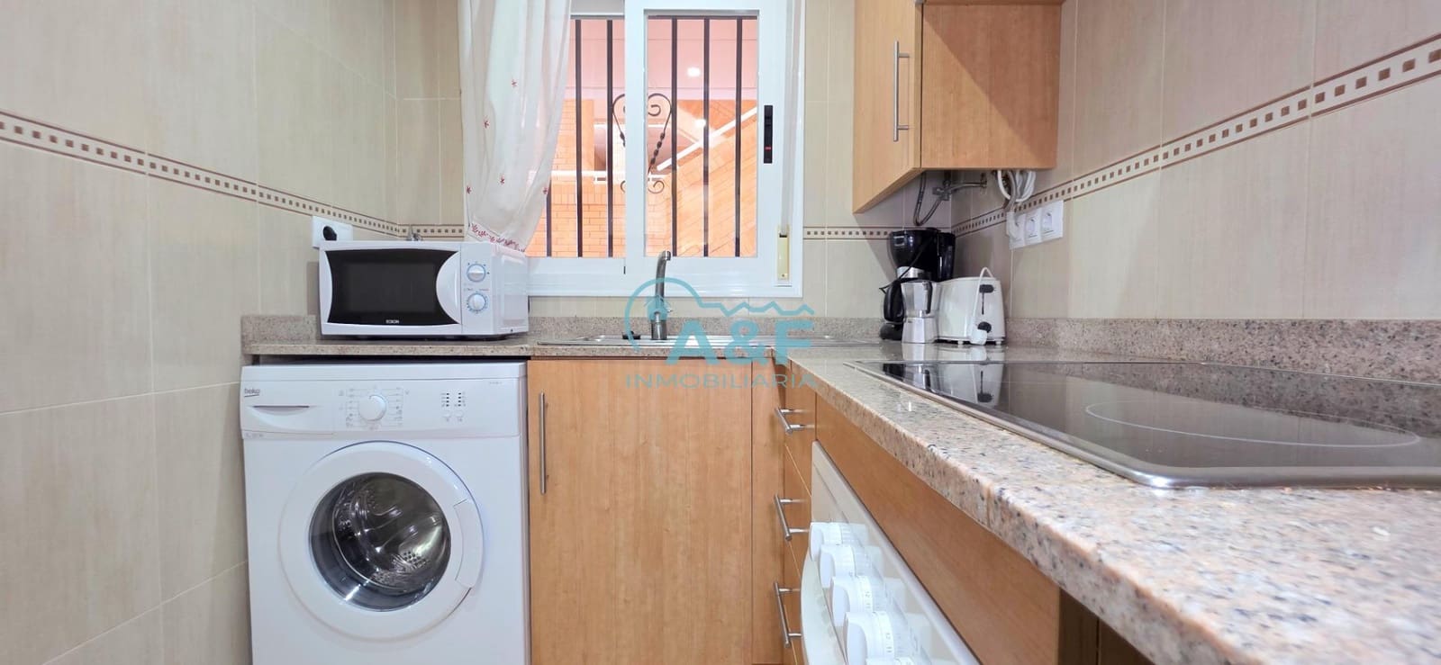 2 Zimmer Apartment zu vermieten in Oropesa  mit Pool - 700 € (Ref: 9388145)