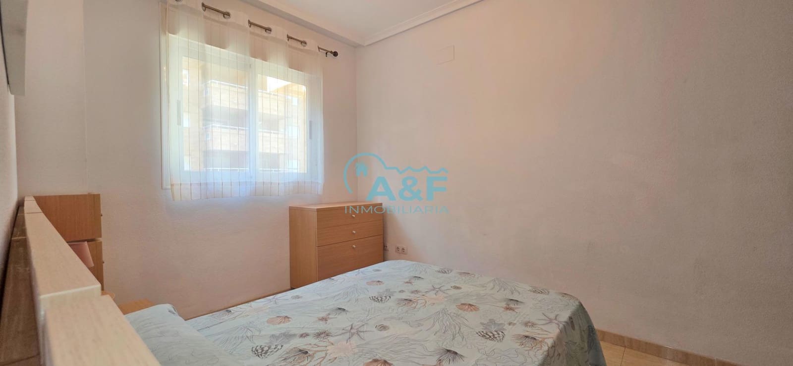 2 Zimmer Apartment zu vermieten in Oropesa  mit Pool - 700 € (Ref: 9388145)