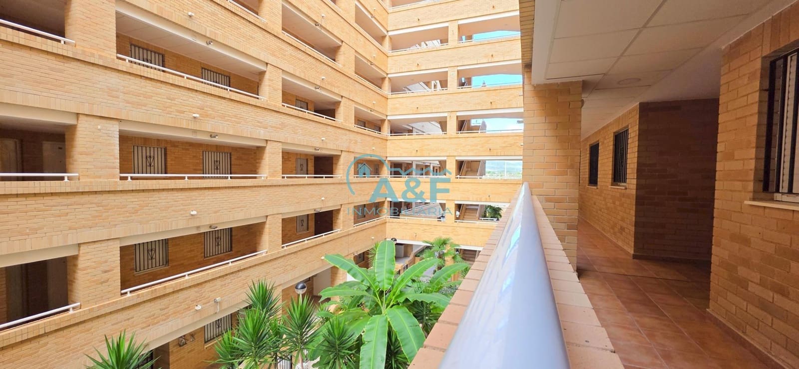 2 Zimmer Apartment zu vermieten in Oropesa  mit Pool - 700 € (Ref: 9388145)