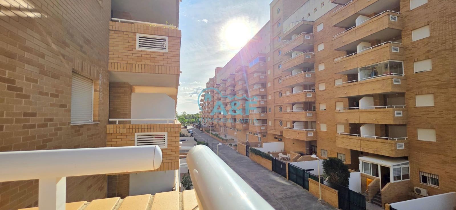 2 Zimmer Apartment zu vermieten in Oropesa  mit Pool - 700 € (Ref: 9388145)