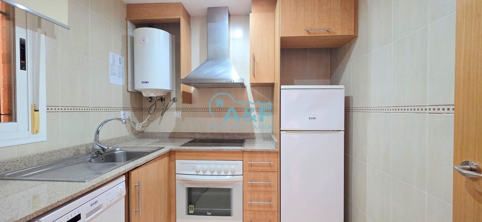Appartement de 2 chambres à louer à Oropesa  avec piscine - 675 € (Ref: 9388146)