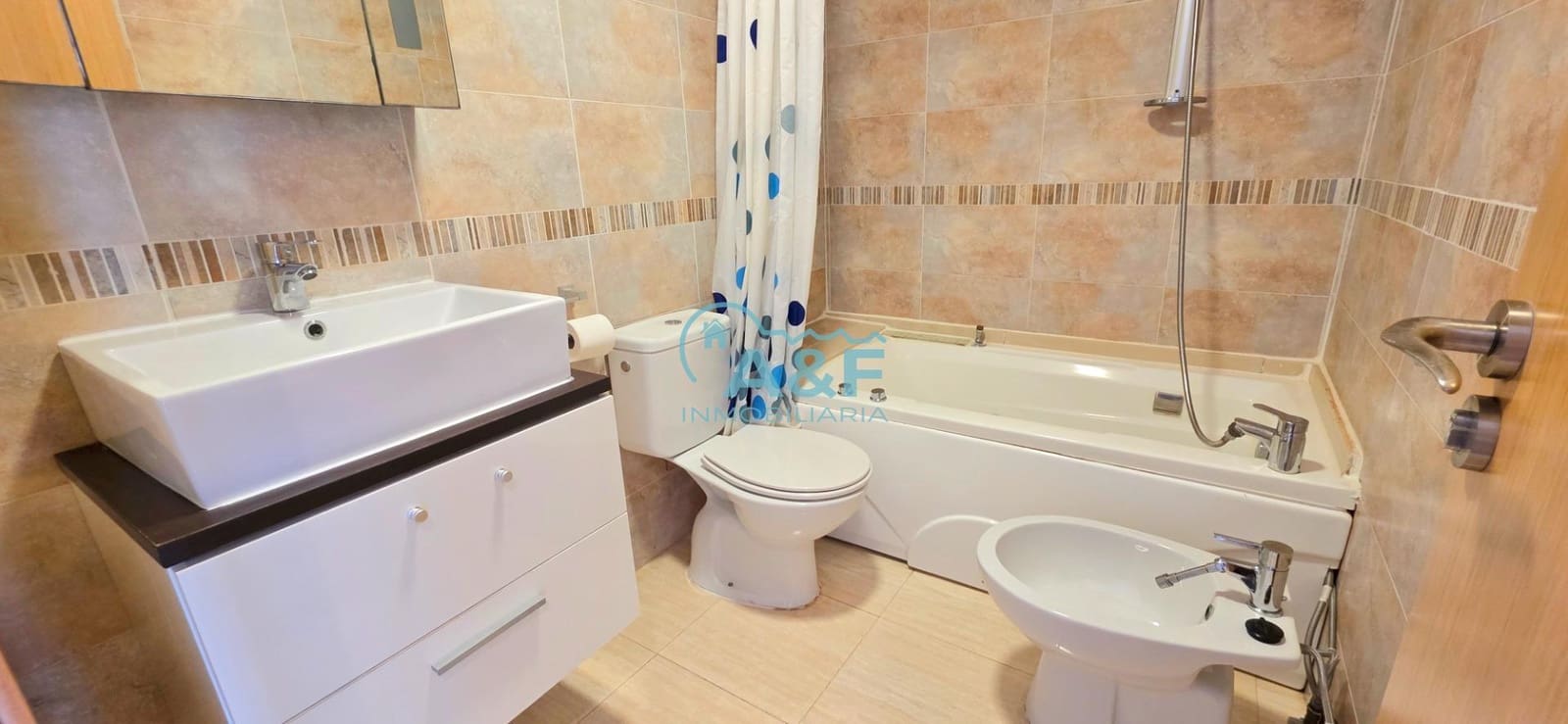 Appartement de 2 chambres à louer à Oropesa  avec piscine - 675 € (Ref: 9388146)