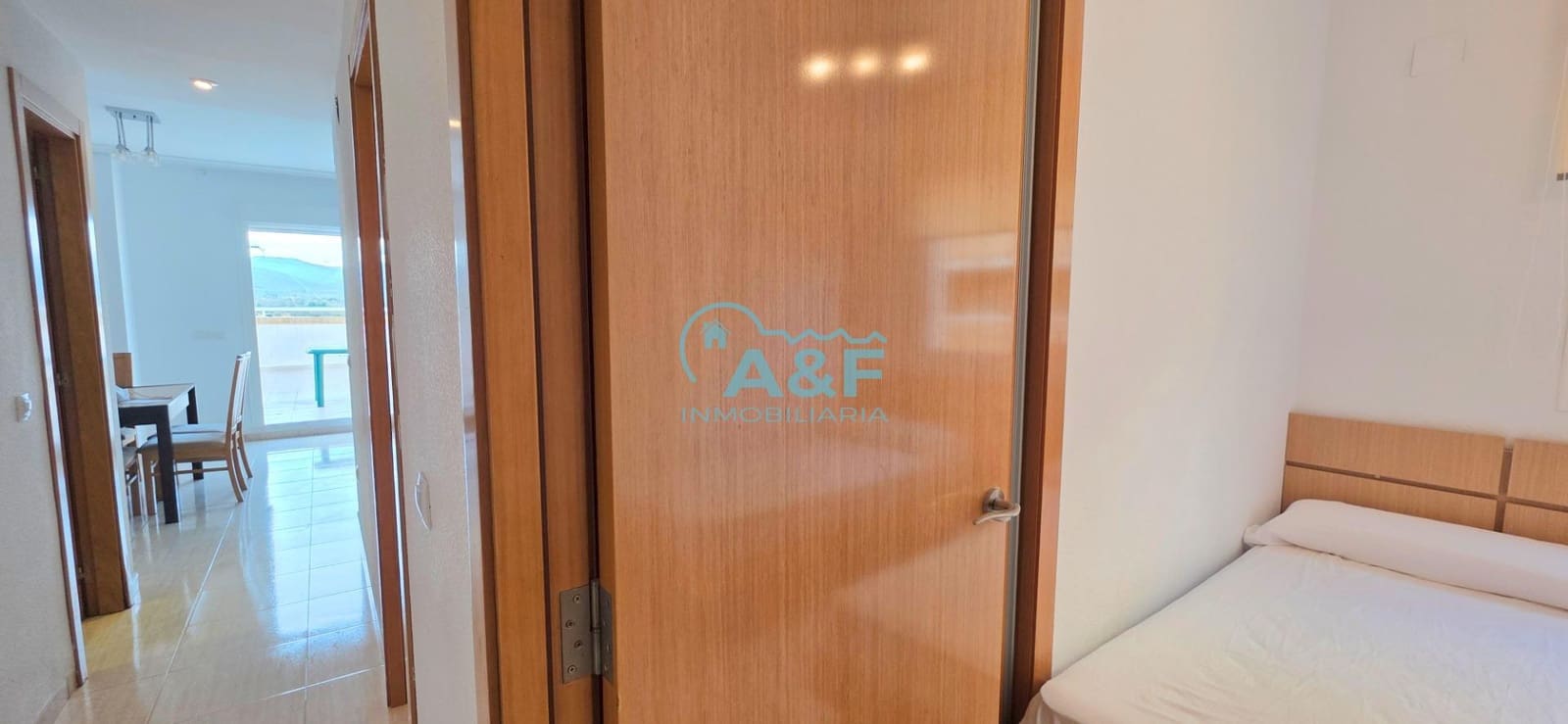 Appartement de 2 chambres à louer à Oropesa  avec piscine - 675 € (Ref: 9388146)