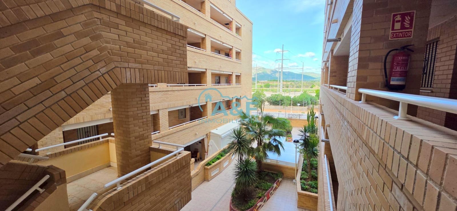 Appartement de 2 chambres à louer à Oropesa  avec piscine - 675 € (Ref: 9388146)