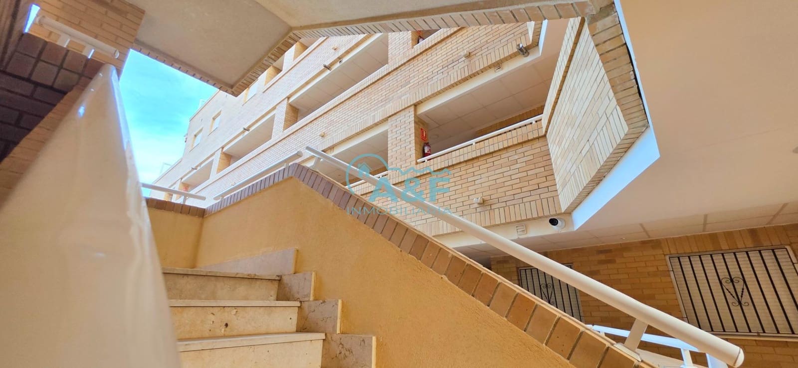 Appartement de 2 chambres à louer à Oropesa  avec piscine - 675 € (Ref: 9388146)