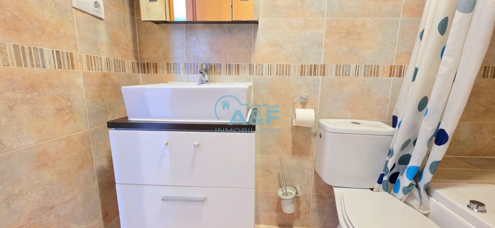 Appartement de 2 chambres à louer à Oropesa  avec piscine - 675 € (Ref: 9388146)