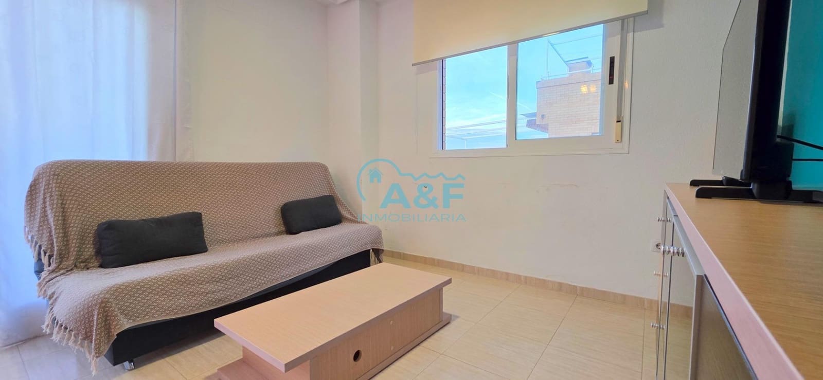 Appartement de 2 chambres à louer à Oropesa  avec piscine - 675 € (Ref: 9388146)