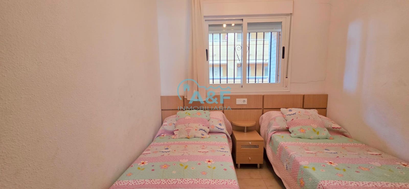 3 bedroom Apartment for rent in Oropesa  with pool garage - € 600 (Ref: 9388147)