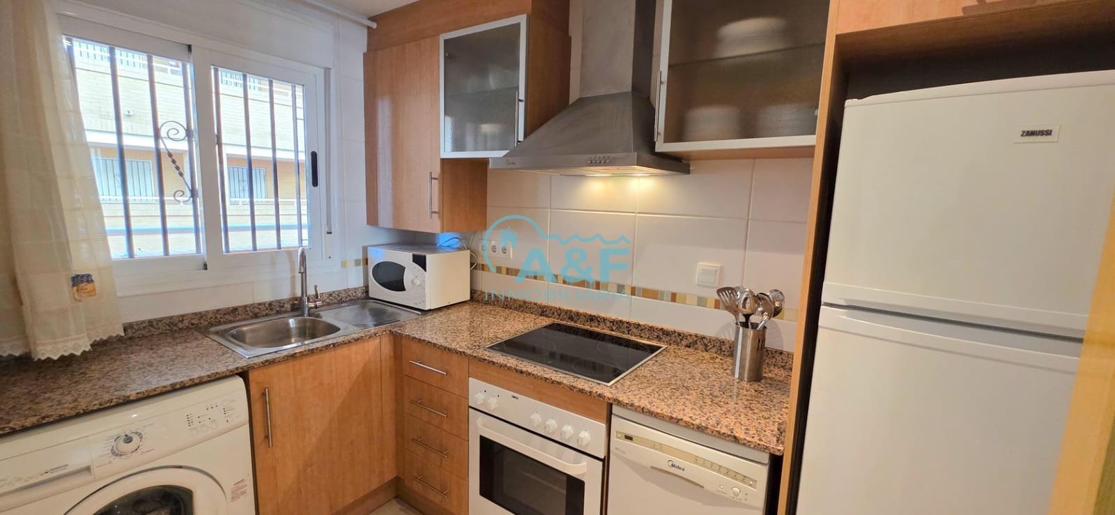3 bedroom Apartment for rent in Oropesa  with pool garage - € 600 (Ref: 9388147)