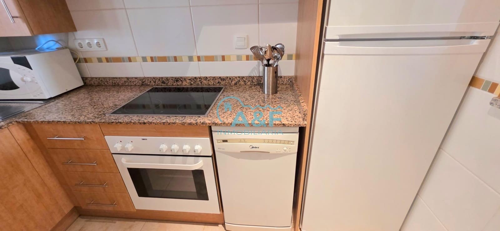 3 bedroom Apartment for rent in Oropesa  with pool garage - € 600 (Ref: 9388147)