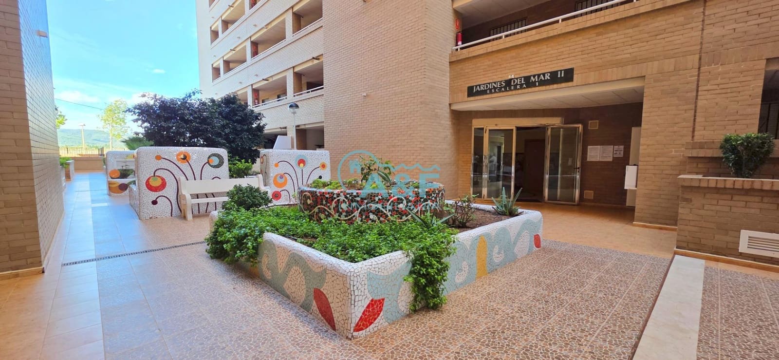 3 bedroom Apartment for rent in Oropesa  with pool garage - € 600 (Ref: 9388147)