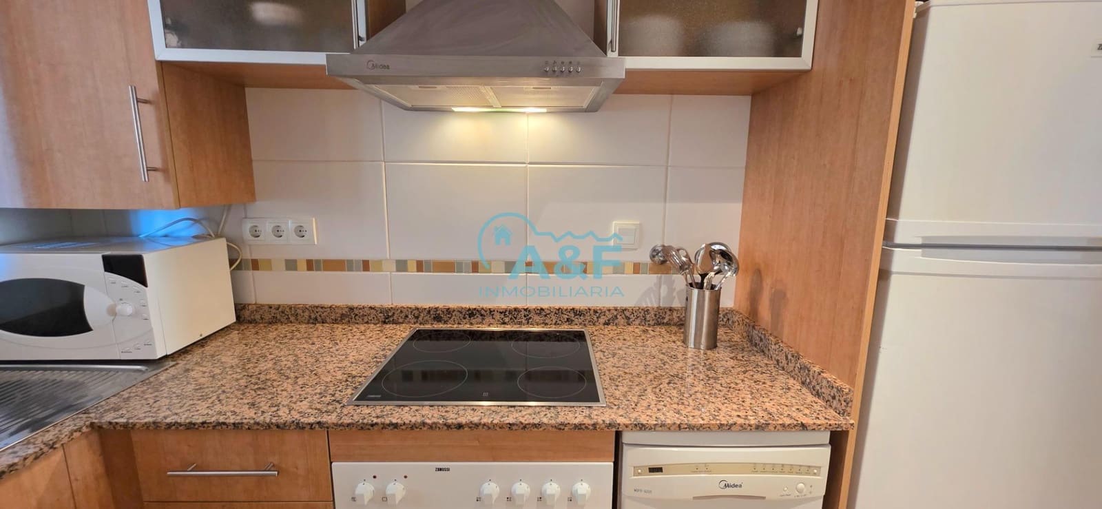 3 bedroom Apartment for rent in Oropesa  with pool garage - € 600 (Ref: 9388147)