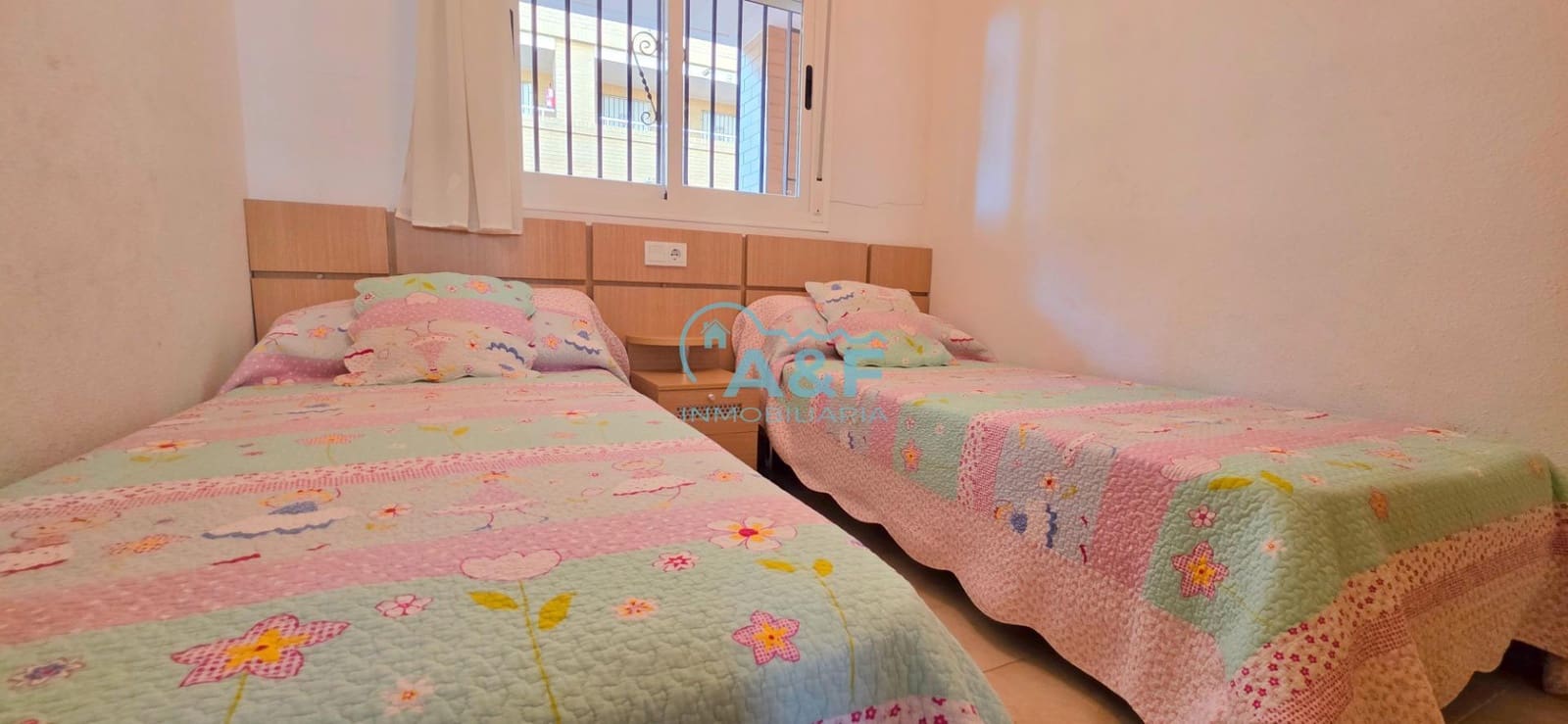 3 bedroom Apartment for rent in Oropesa  with pool garage - € 600 (Ref: 9388147)