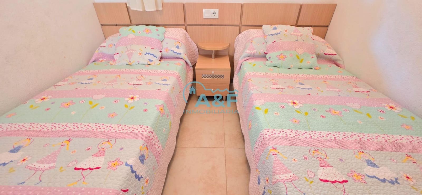 3 bedroom Apartment for rent in Oropesa  with pool garage - € 600 (Ref: 9388147)