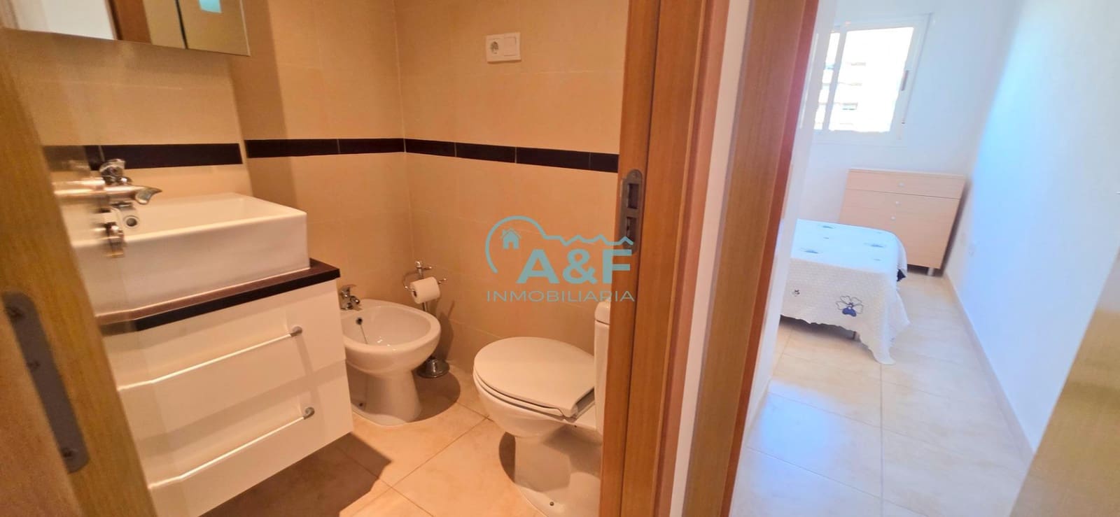 3 bedroom Apartment for rent in Oropesa  with pool garage - € 600 (Ref: 9388147)