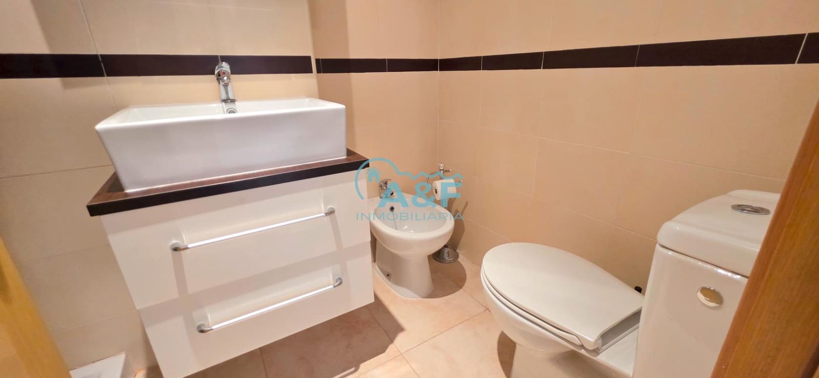 3 bedroom Apartment for rent in Oropesa  with pool garage - € 600 (Ref: 9388147)