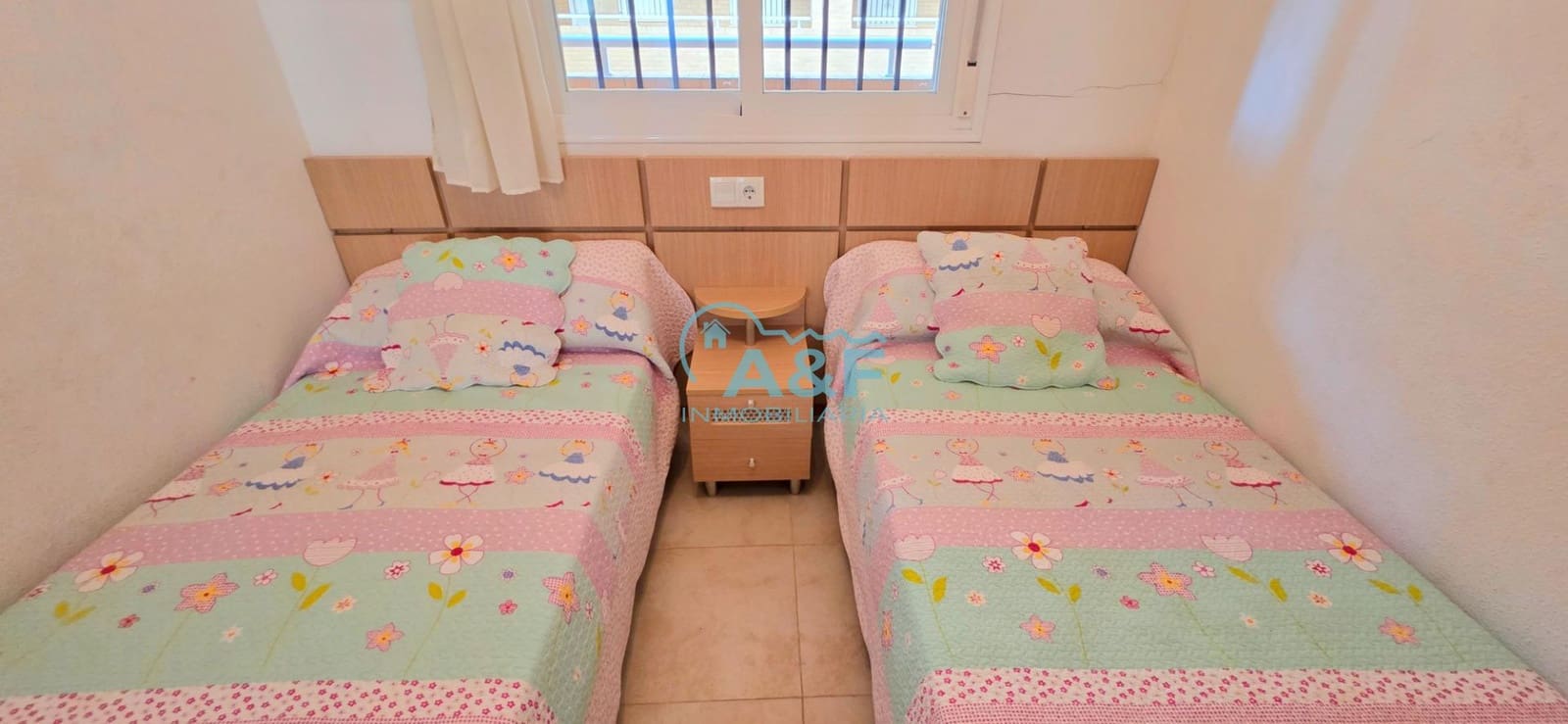 3 bedroom Apartment for rent in Oropesa  with pool garage - € 600 (Ref: 9388147)