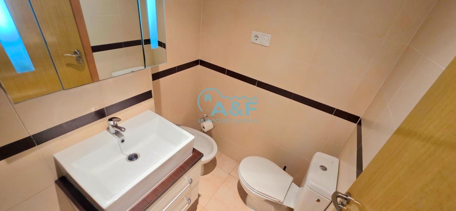 3 bedroom Apartment for rent in Oropesa  with pool garage - € 600 (Ref: 9388147)