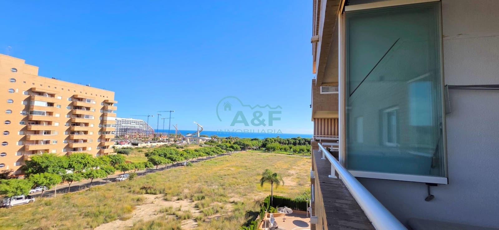 3 bedroom Apartment for rent in Oropesa  with pool garage - € 600 (Ref: 9388147)