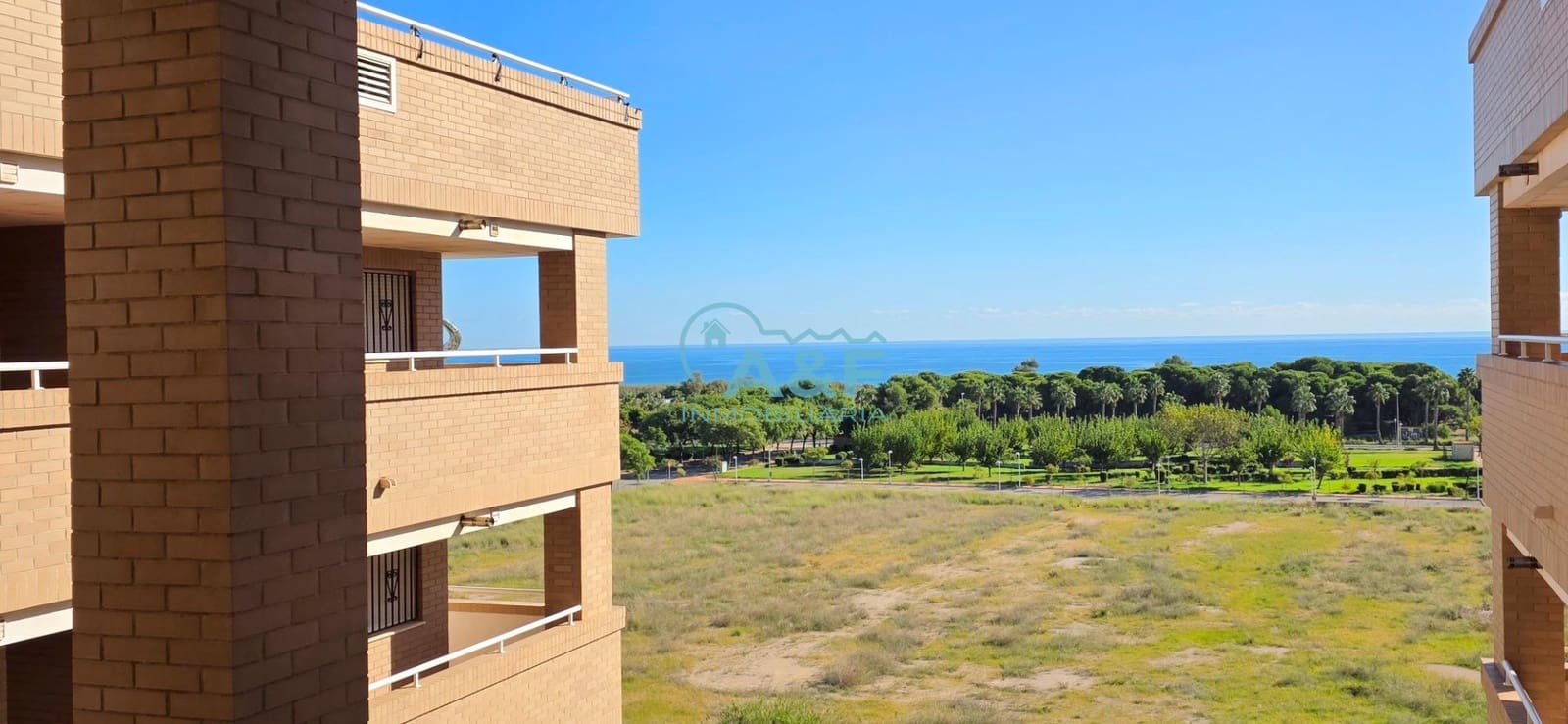 3 bedroom Apartment for rent in Oropesa  with pool garage - € 600 (Ref: 9388147)