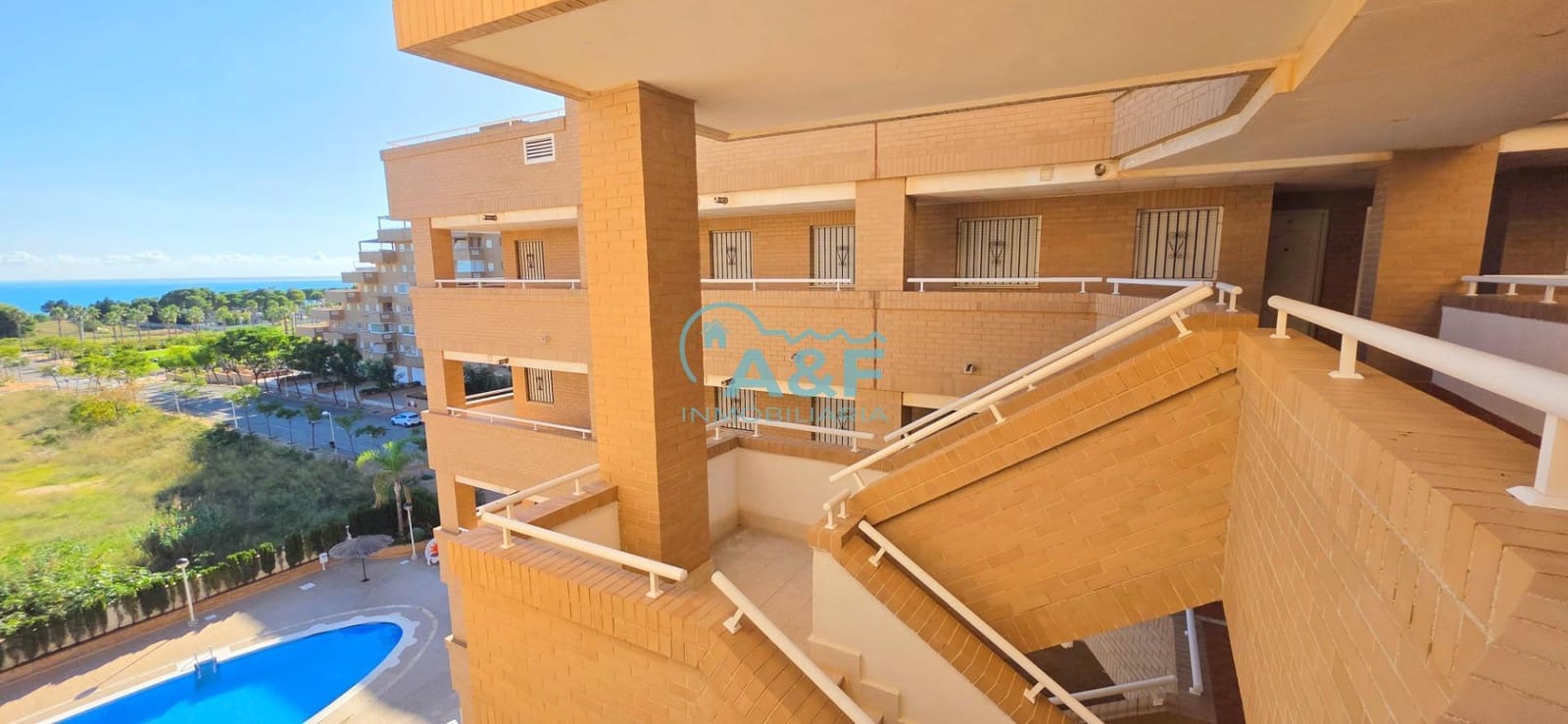 3 bedroom Apartment for rent in Oropesa  with pool garage - € 600 (Ref: 9388147)