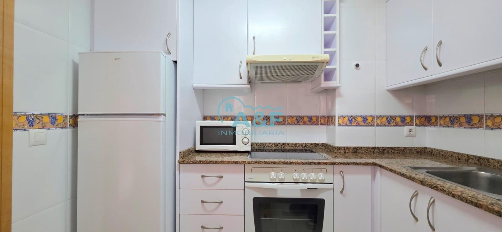 2 bedroom Apartment for rent in Oropesa  with garage - € 750 (Ref: 9388148)