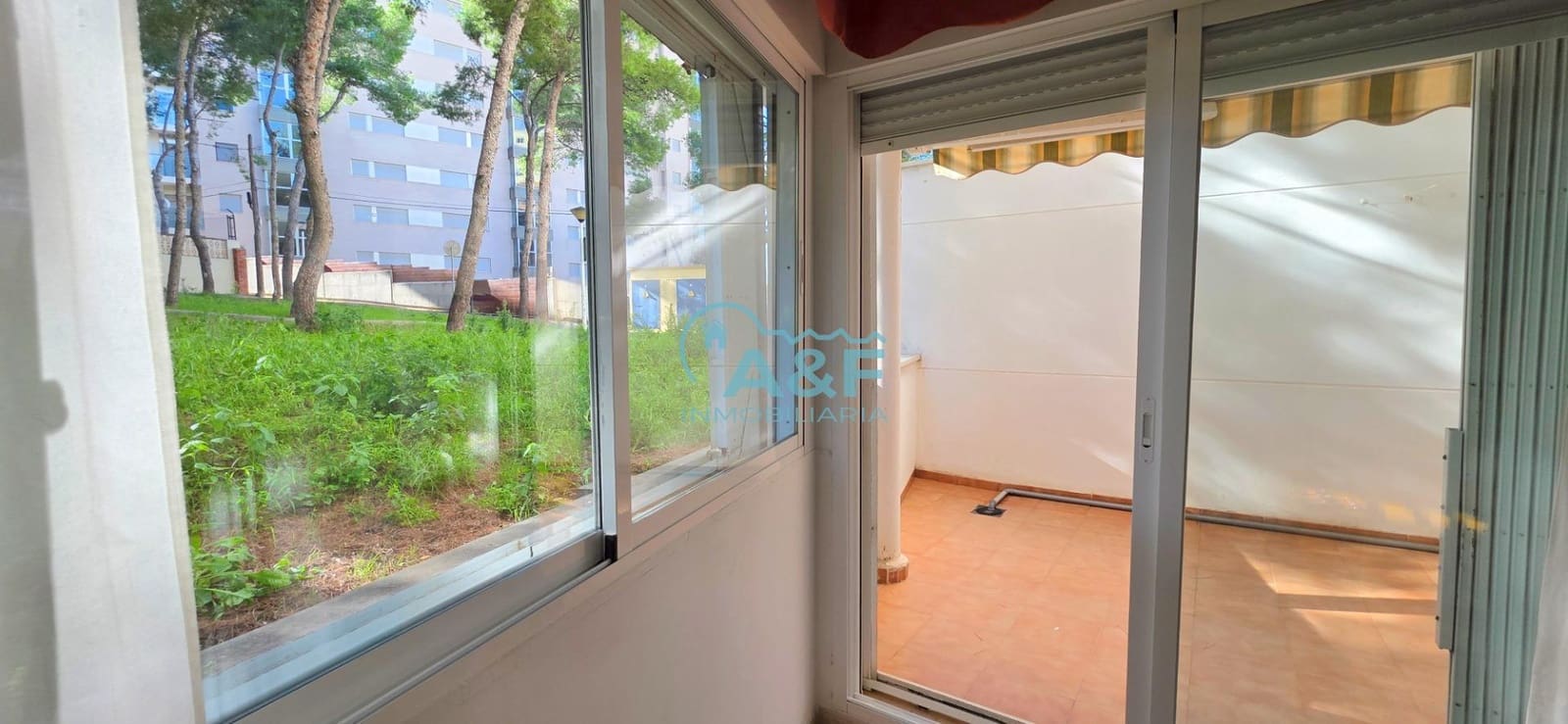 2 bedroom Apartment for rent in Oropesa  with garage - € 750 (Ref: 9388148)