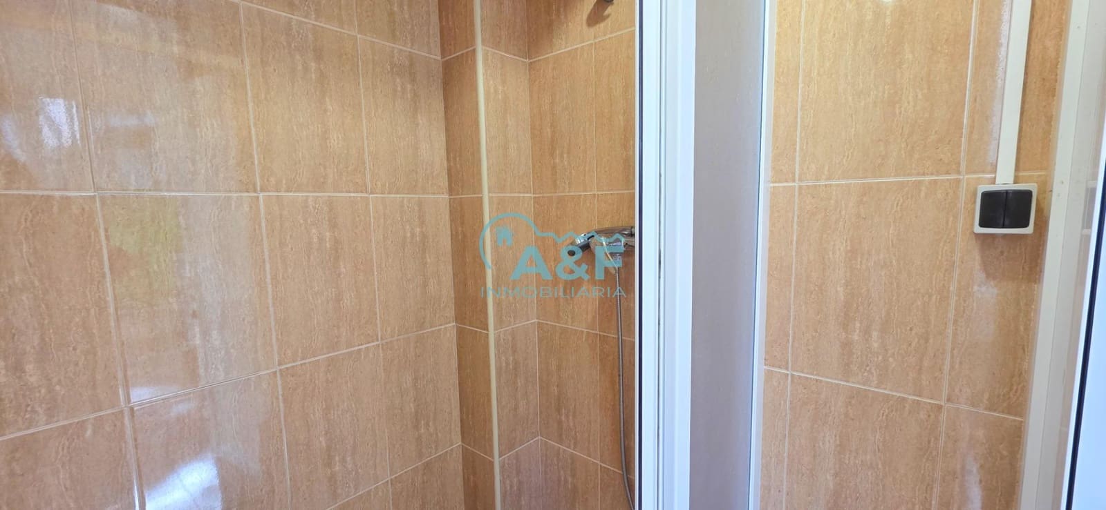 2 bedroom Apartment for rent in Oropesa  with garage - € 750 (Ref: 9388148)