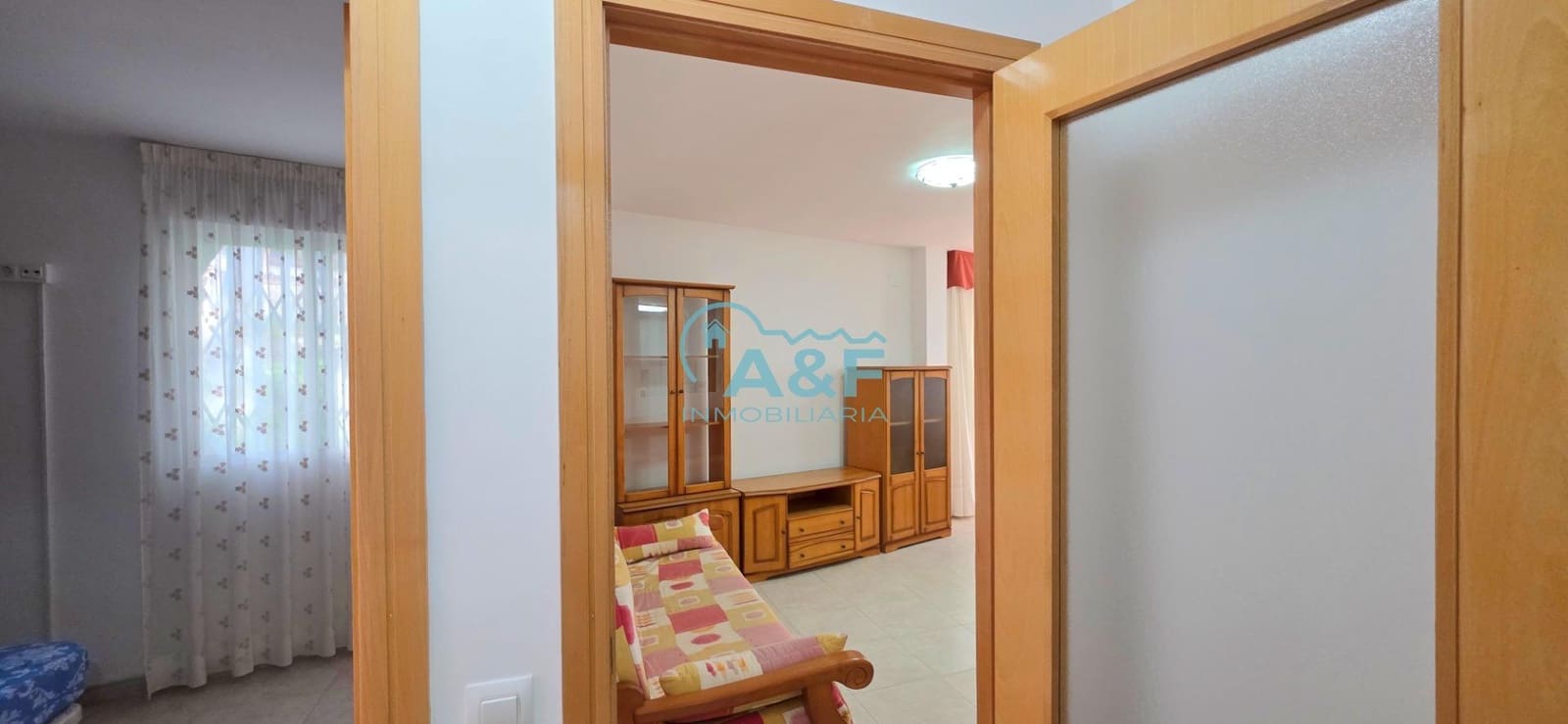 2 bedroom Apartment for rent in Oropesa  with garage - € 750 (Ref: 9388148)