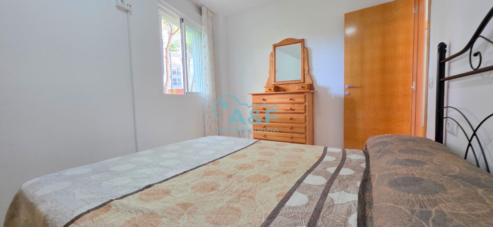 2 bedroom Apartment for rent in Oropesa  with garage - € 750 (Ref: 9388148)