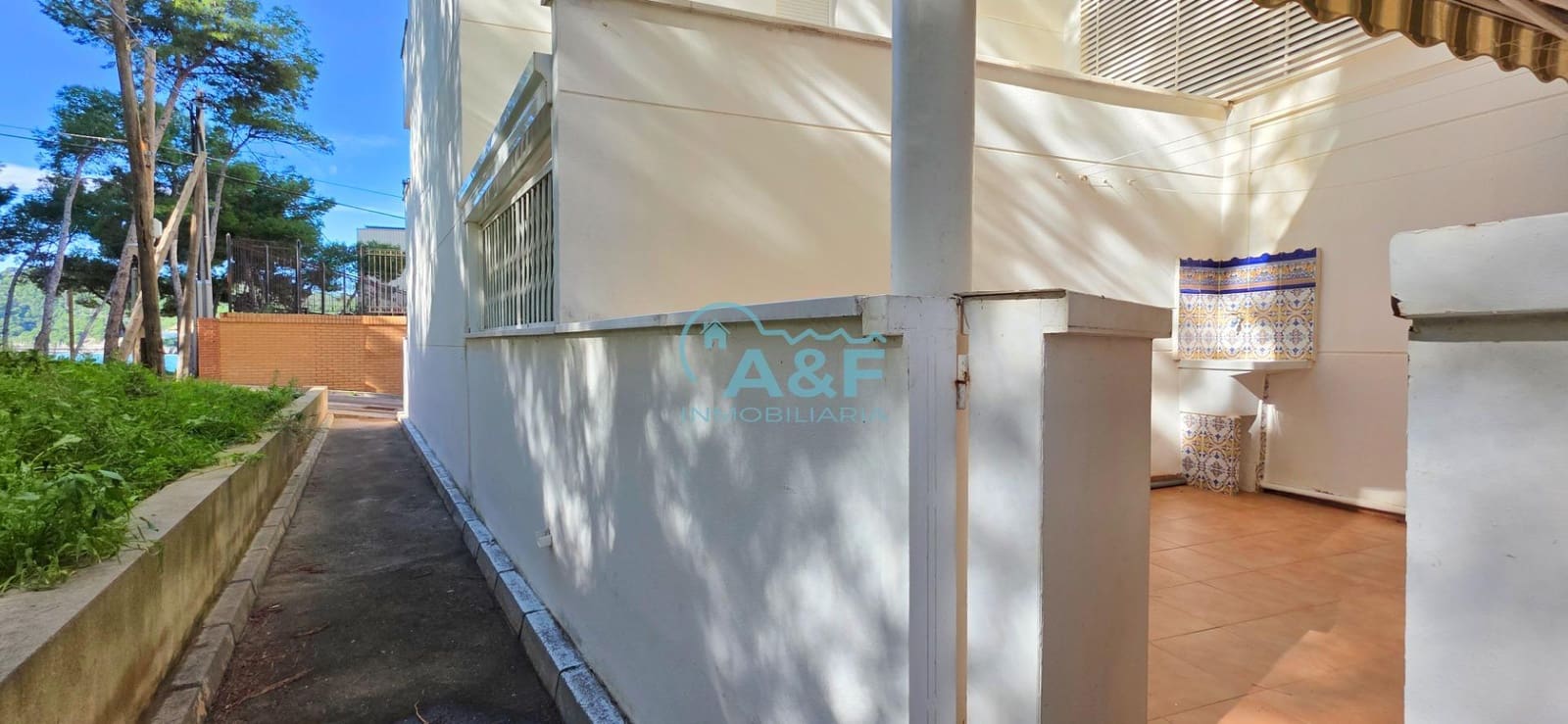 2 bedroom Apartment for rent in Oropesa  with garage - € 750 (Ref: 9388148)