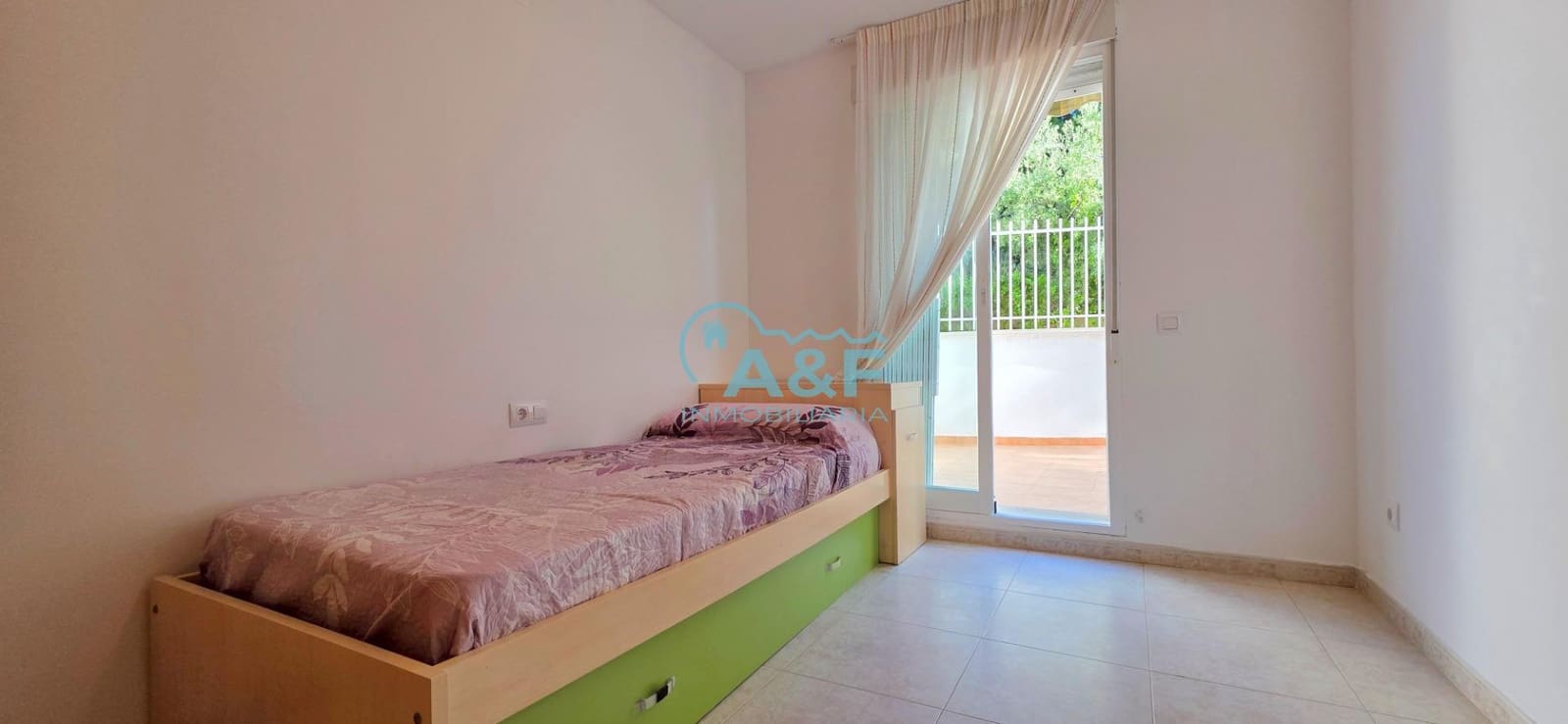 2 bedroom Apartment for rent in Oropesa  with garage - € 750 (Ref: 9388148)