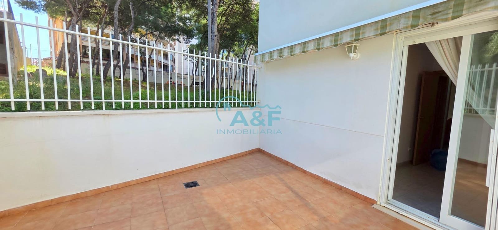 2 bedroom Apartment for rent in Oropesa  with garage - € 750 (Ref: 9388148)