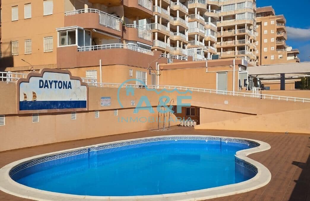 2 sovrum Lägenhet till salu i Oropesa  med pool - 150 000 € (Ref: 9388150)