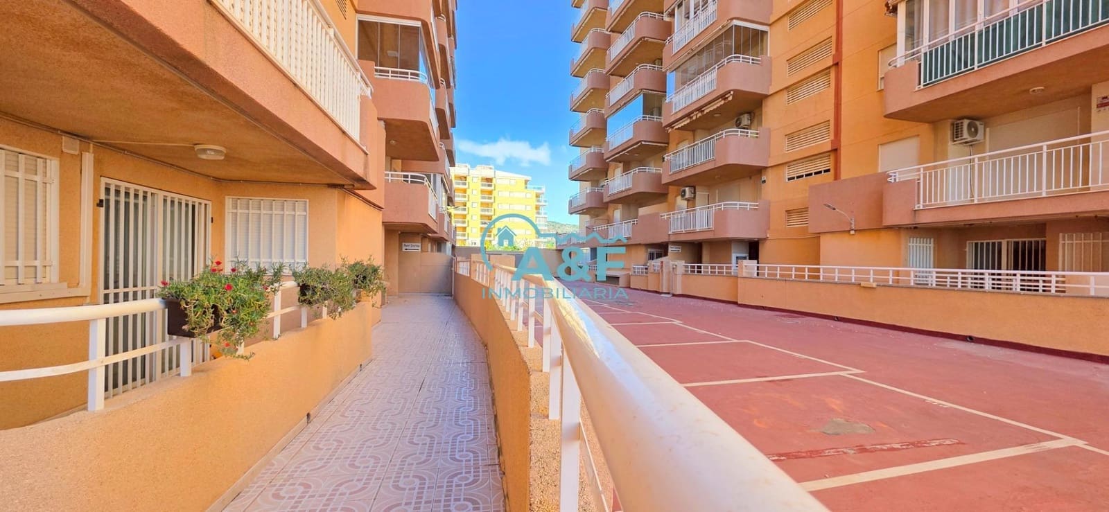 2 sovrum Lägenhet till salu i Oropesa  med pool - 150 000 € (Ref: 9388150)