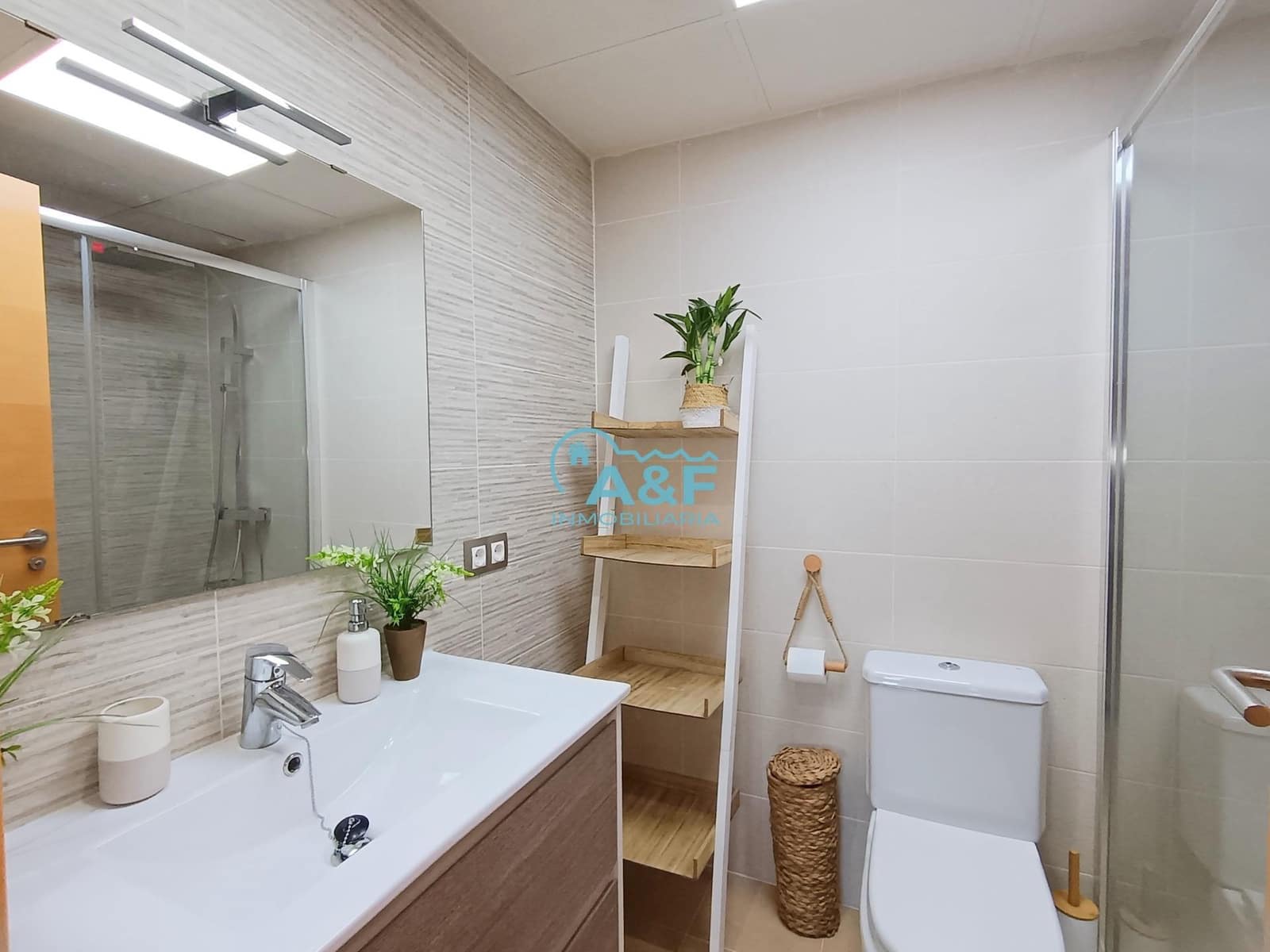 1 sypialnia Apartament na sprzedaż w Oropesa  z basenem garażem - 145 000 € (Ref: 9388151)