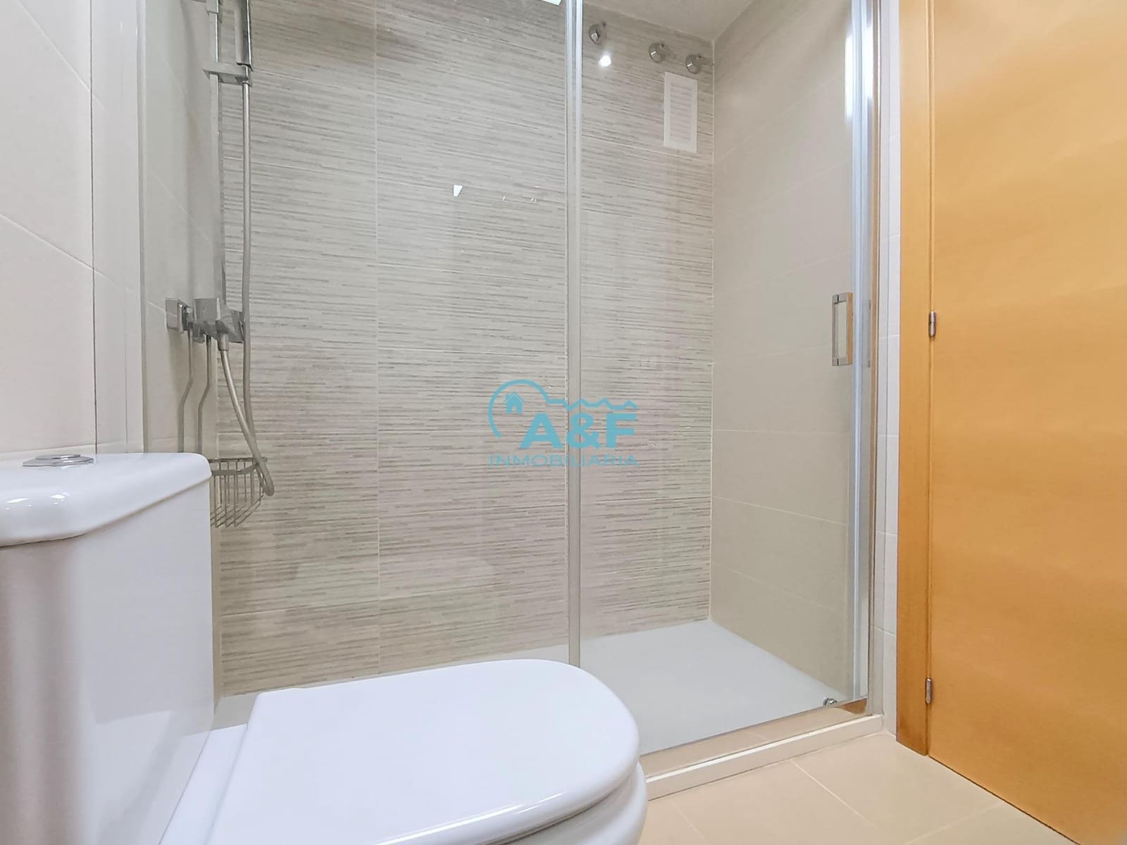 1 sypialnia Apartament na sprzedaż w Oropesa  z basenem garażem - 145 000 € (Ref: 9388151)