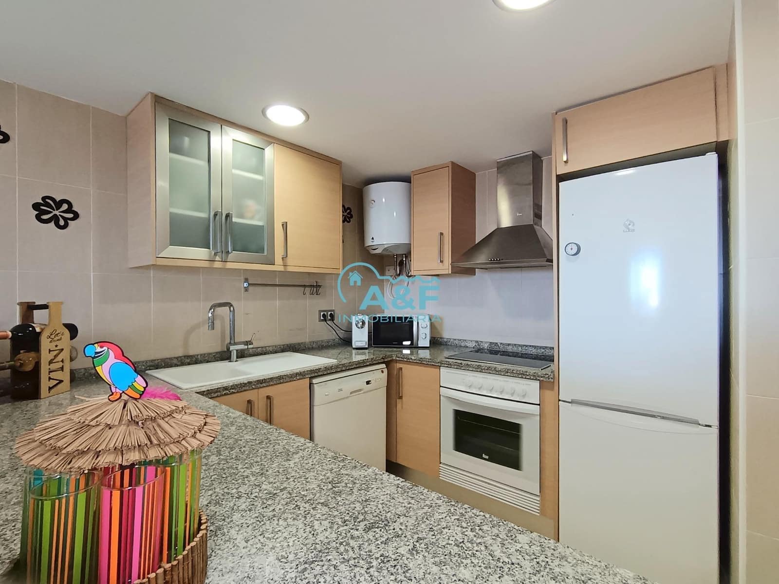 1 sypialnia Apartament na sprzedaż w Oropesa  z basenem garażem - 145 000 € (Ref: 9388151)