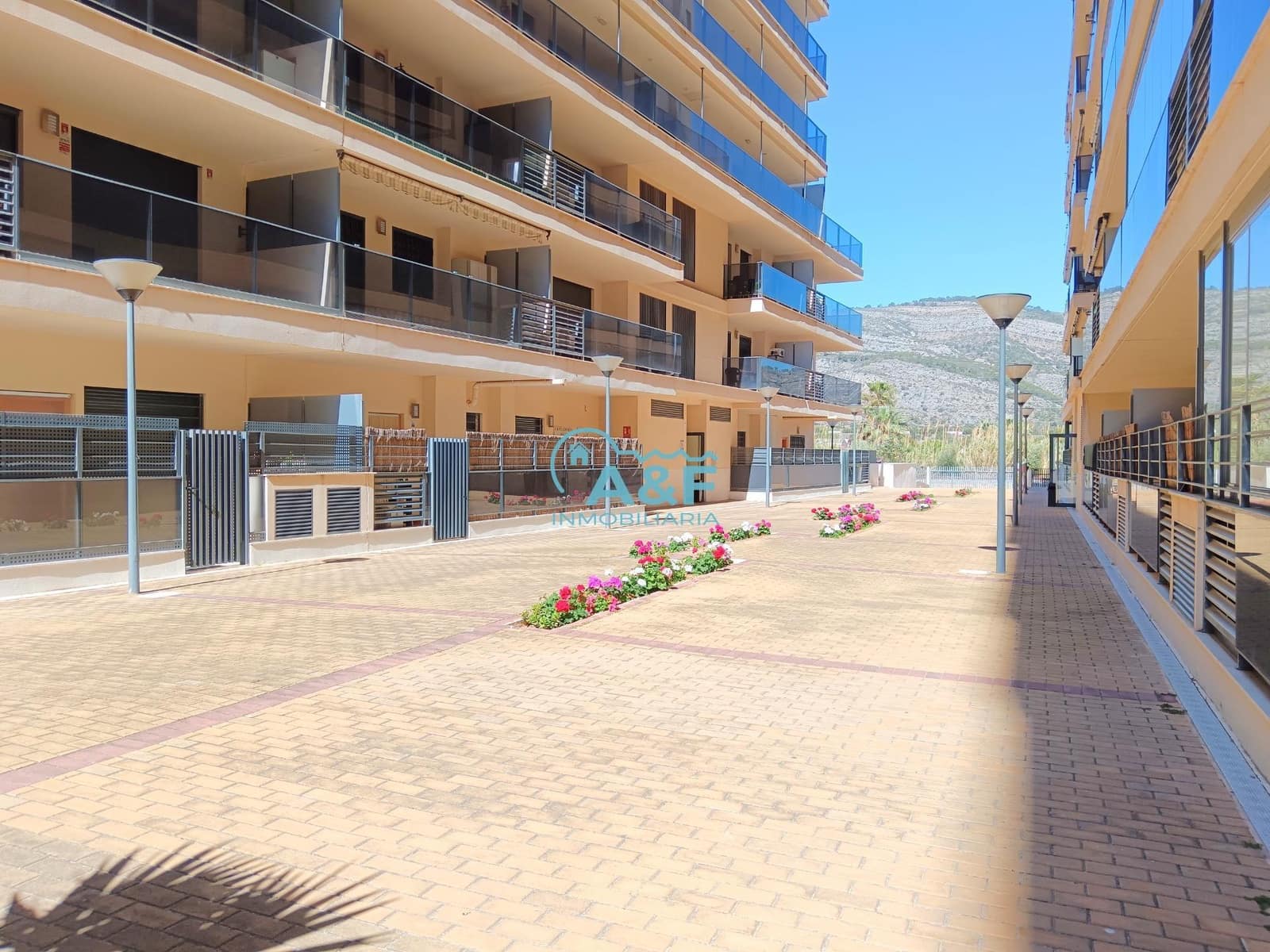 1 sypialnia Apartament na sprzedaż w Oropesa  z basenem garażem - 145 000 € (Ref: 9388151)